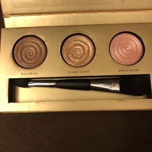 Laura Geller Highlighter